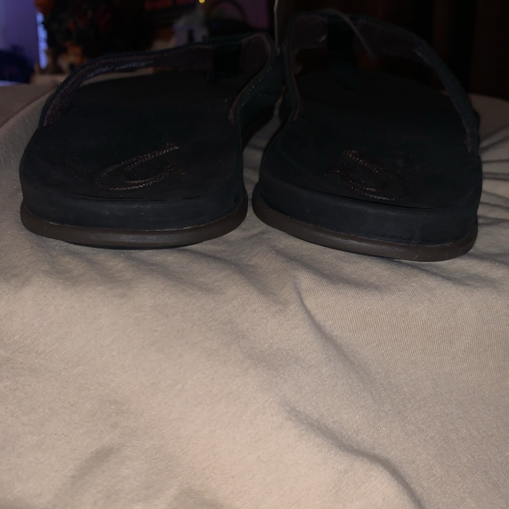 Men’s Olukai Sandals - Picture 3 of 3